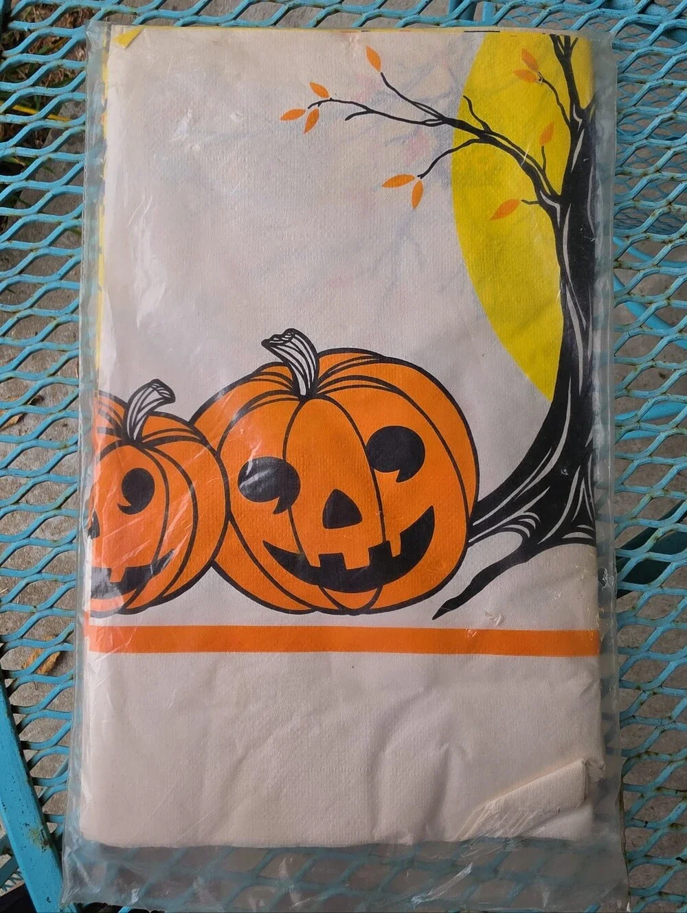 vintage HALLOWEEN TABLECLOTH by Fashion Ware (C.A. Reed) pumpkins jack-o-lantern